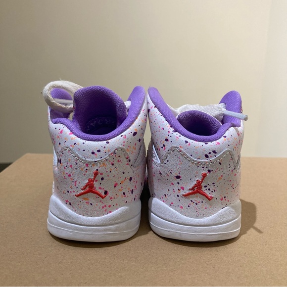 Air Jordan 5 Retro ‘Easter’ Sneakers - Picture 4 of 5